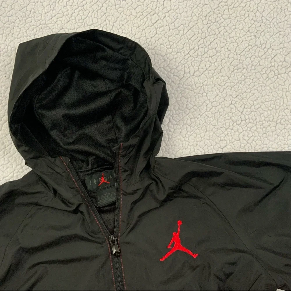 Air Jordan Jumpman Jacket Windbreaker Hood Youth Boys L 12-13 Years Black Red